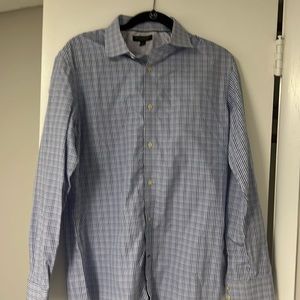 Banana republic Men’s checkered shirt size medium (slim fit) never worn